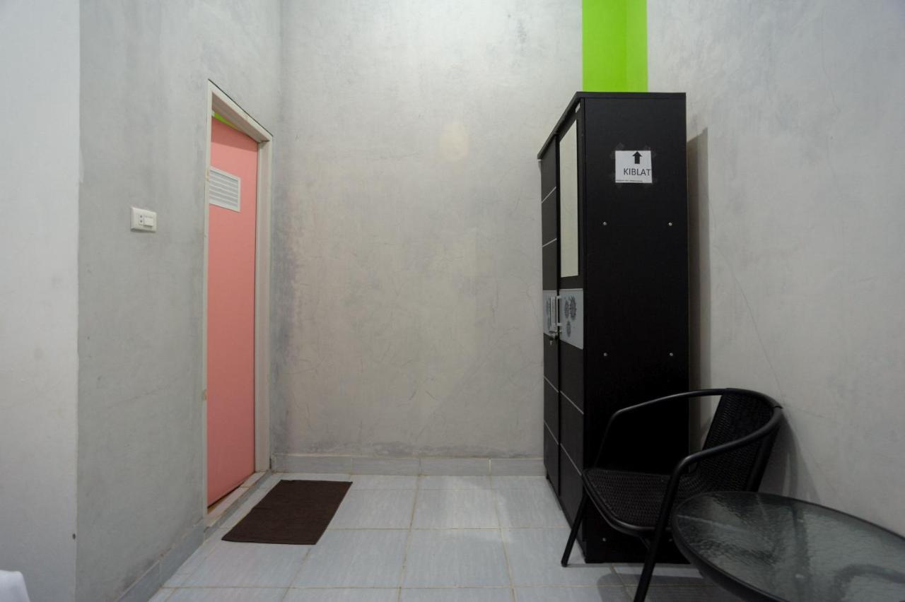 Reddoorz Syariah Near Rs Advent Bandar Lampung Hotel Kültér fotó